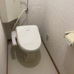 トイレタンクと配管の接続部分から水漏れが発生