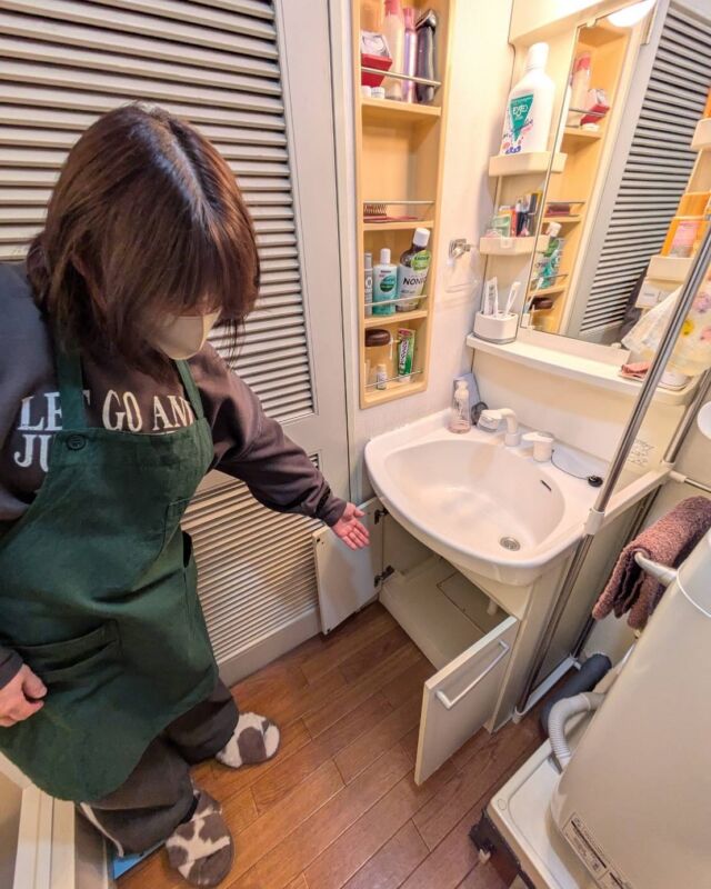 大阪市城東区にて洗面所水栓のレバーを修理しました。
水道トラブルでお困りの方は近畿水道サポートセンターまでお問い合わせ下さい。
運営　株式会社アイスイ
電話番号　0120194887
#水漏れ #水漏れ修理 #水道トラブル #水道修理 #水道修理業者 #トイレ水漏れ #トイレ水漏れ修理 #トイレつまり #トイレつまり修理 #大阪水道屋 #関西水道屋　#水道屋さん #いいね返し #いいね返します #フォロバ #フォローバックします#蛇口交換 #蛇口修理