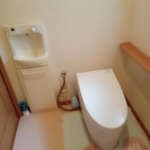 トイレのつまりを修理