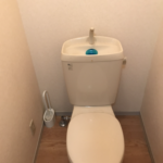 トイレのつまりを修理